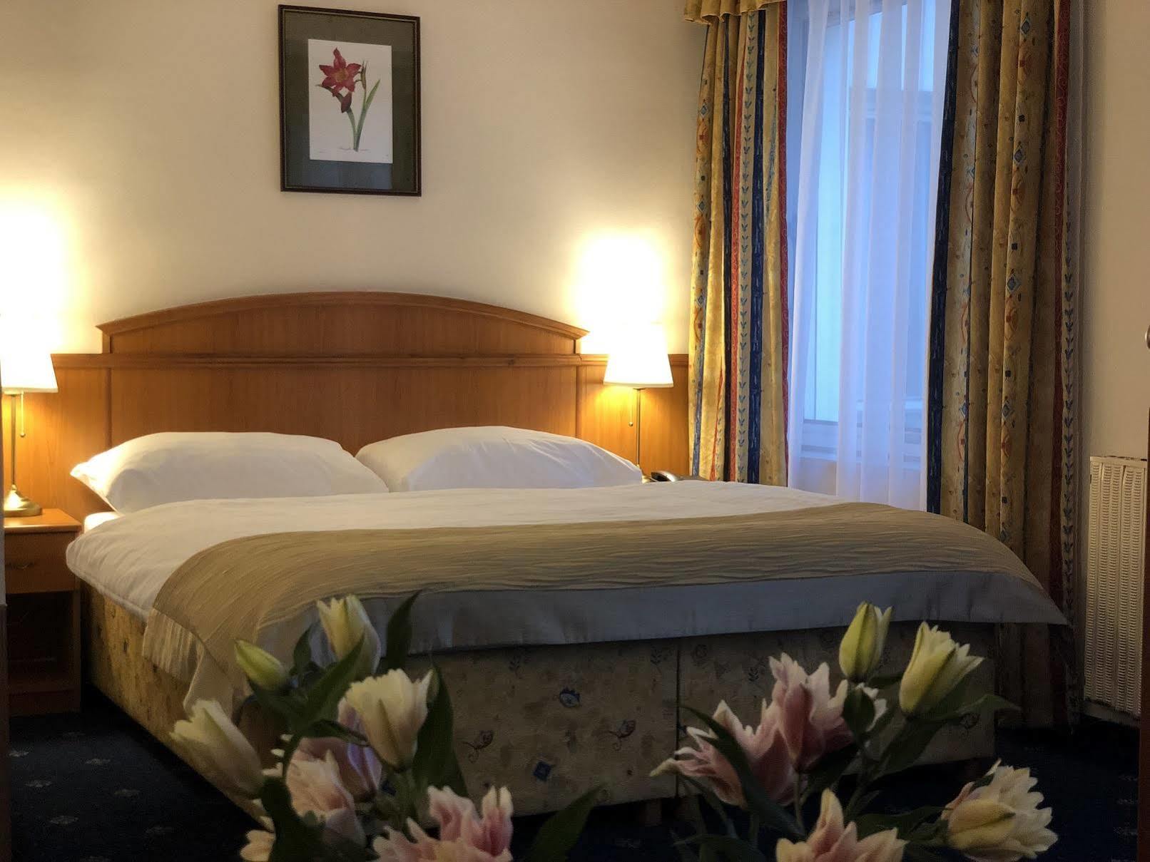 Kavalir Hotel Prague Exterior photo